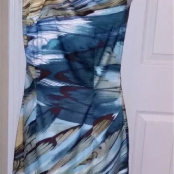 Sleeveless sheath dress - Picture 2 of 7